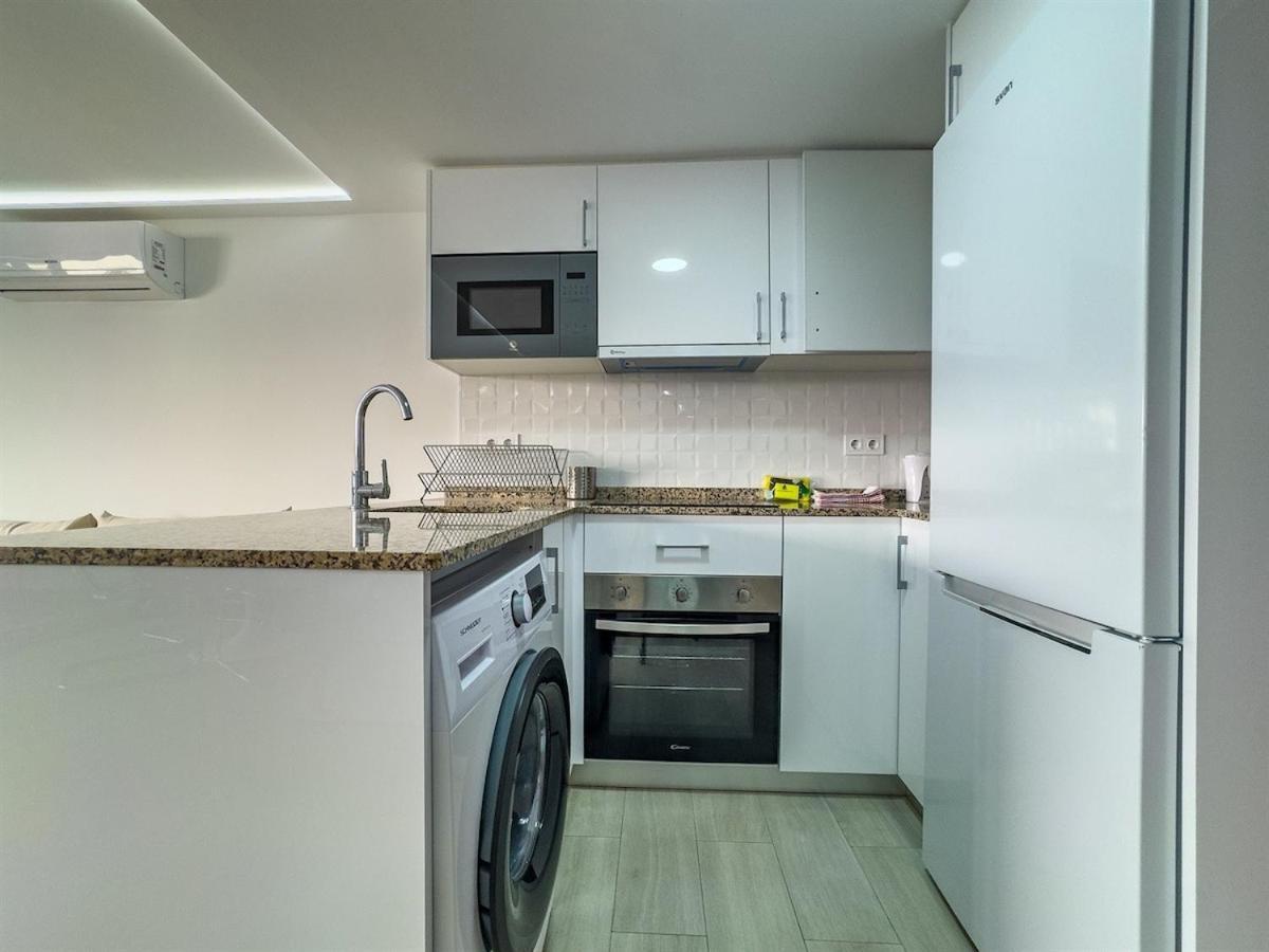 Skol 304 A - 2 Bedroom Duplex Center First Line *