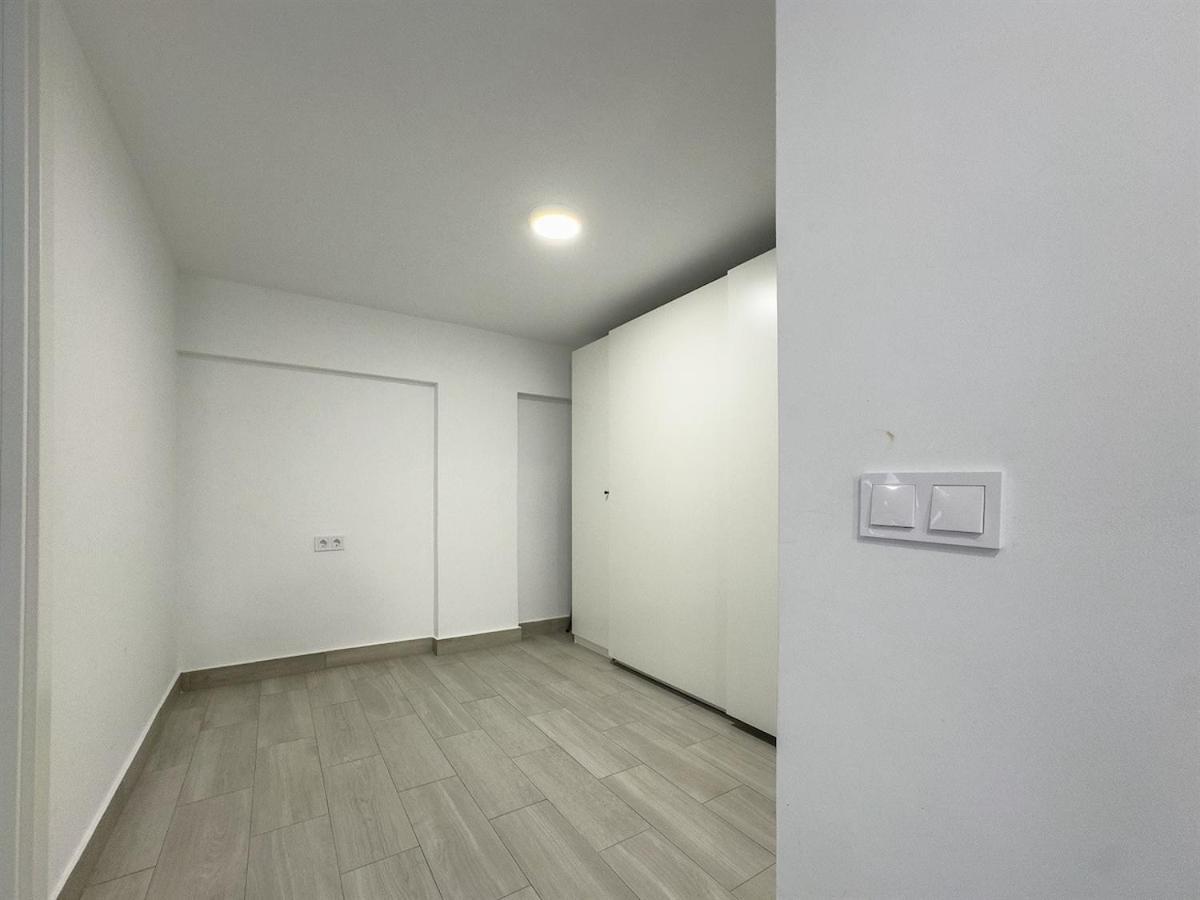 Skol 304 A - 2 Bedroom Duplex Center First Line Apartment *